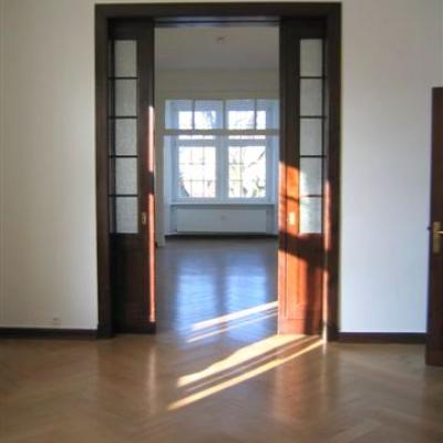 (4401) Lichterfelde-Nähe Botan.-Garten/ Altbauwohnung mit 2 Bäder, Stuck, Parkett etc.