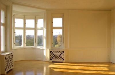 (4508) Westend/Nähe U2- repräs.Altbauwohnung mitLift!