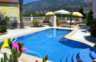 (4934) Alanya/Mahmutlar- Attraktive Villa mit Pool, Garage und Garten