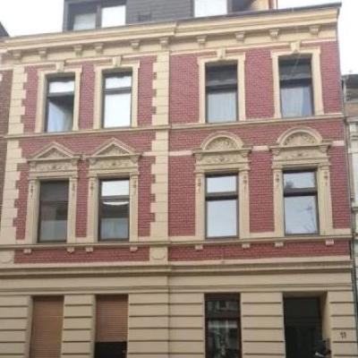 NRW-Duisburg/ Invest-Mehrfamilienhaus mit 4 WE (ca.7% Rendite)-