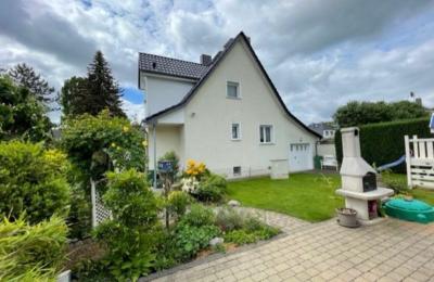 Spandau-Staaken/ Nähe Brunsbütteler Damm- 2 modernisierte Häuser auf einem Grundstück