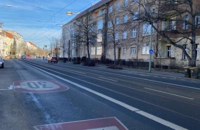 Pankow/ Büroräume für Handwerksfirmen (hofseitig, z.B. für Maler etc.)