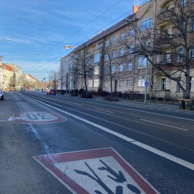 Pankow/ Büroräume für Handwerksfirmen (hofseitig, z.B. für Maler etc.)