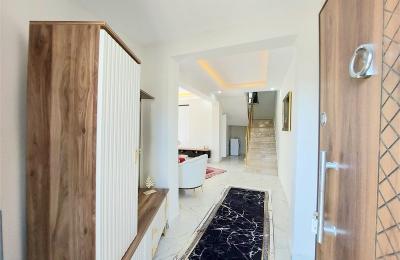 (6286) Alanya-Demirtas/ Möblierte Villa mit 2 Terrassen, Balkon, Marmor etc.