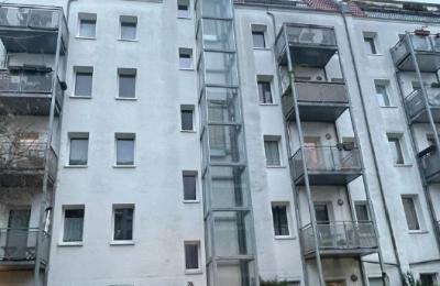 (6329) Friedrichshain/ Samariterkiez- Großzügige Altbauwohnung mit Küche und Bad