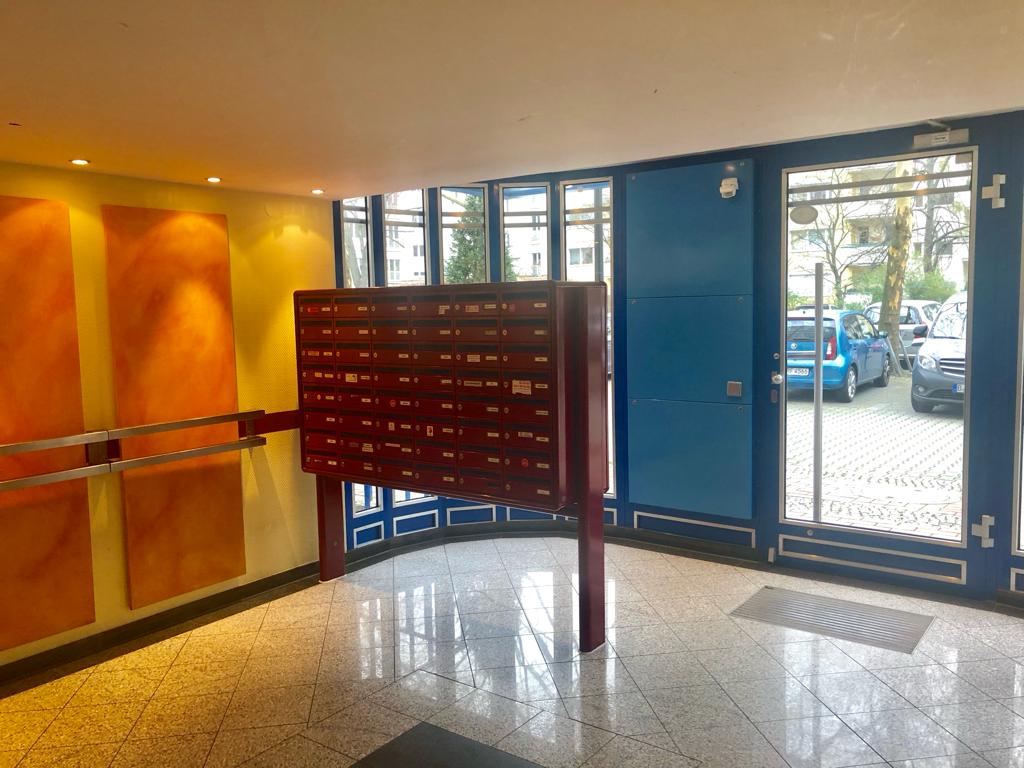 Nähe KaDeWe/ City Wohnung mit Lift - möbliert