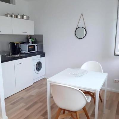 Lichtenberg-Nähe Treptower Park/ Bezugsfreie Wohnung nahe Rummelsburger See