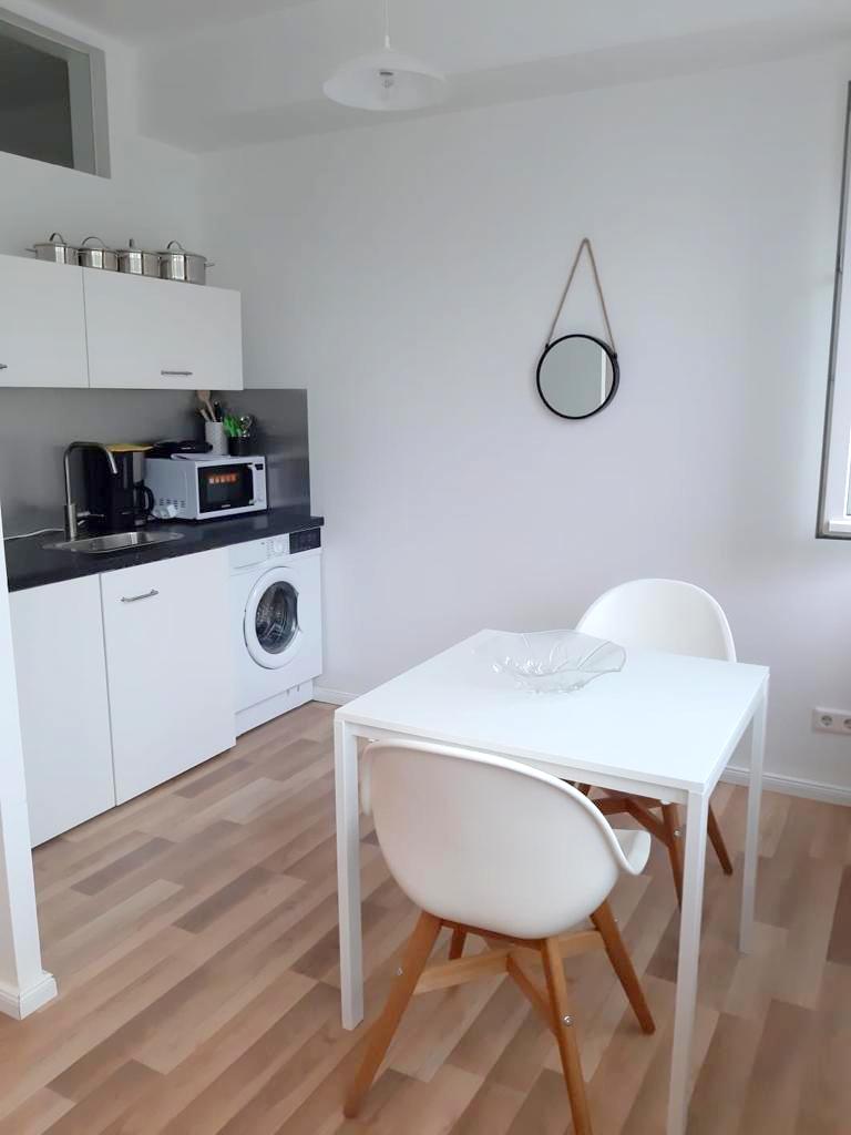 Lichtenberg-Nähe Treptower Park/ Bezugsfreie Wohnung nahe Rummelsburger See