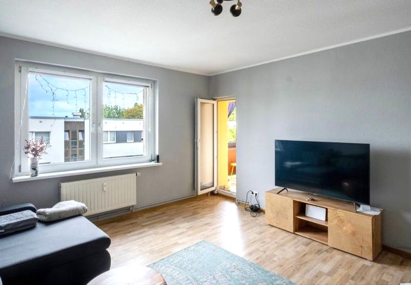 -Nähe Askanierring/ Neubauwohnung mit Balkon für Selbstnutzer oder Anleger