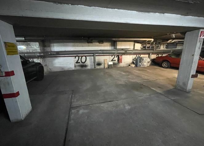 Wohnen im Akazienkiez/ City Wohnung mit Lift, Balkon und Stellplatz