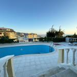 -Traumhafte Villa mit Meerblick, Pool etc. (möbliert) -