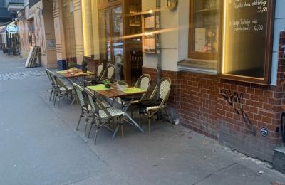 Kiezlage/ Pizzeria inkl.Inventar + 2 Zimmer Wohnung sucht Nachfolger